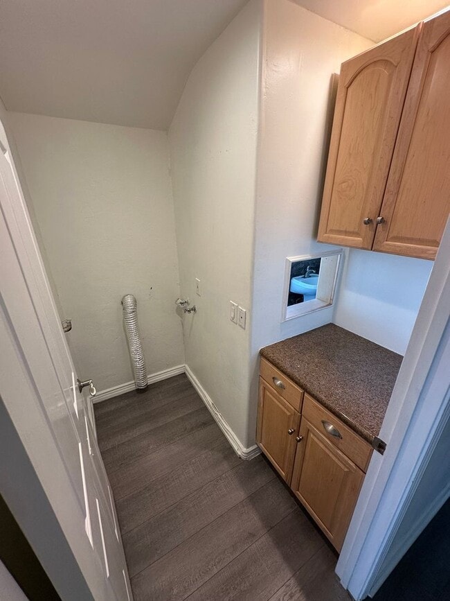 Building Photo - 522 Garfield Ave