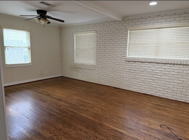 Building Photo - 1639 Ebony Ln