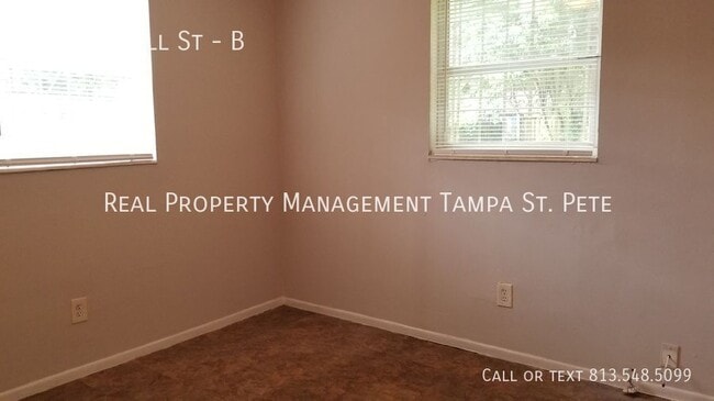Building Photo - 1705 E Idell St