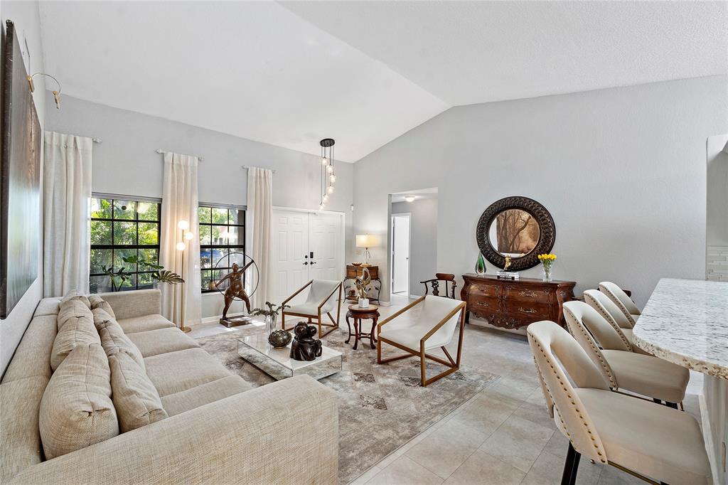 Building Photo - 6512 NW 54th Ct