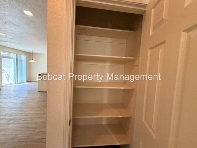 Building Photo - 1362 Branden Ln