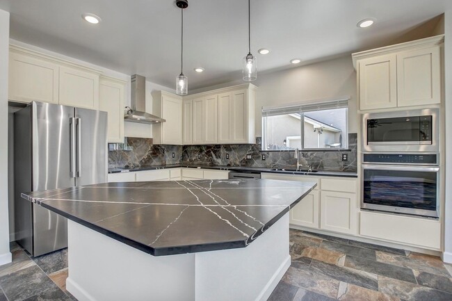 Building Photo - 309 Camperdown Elm Dr