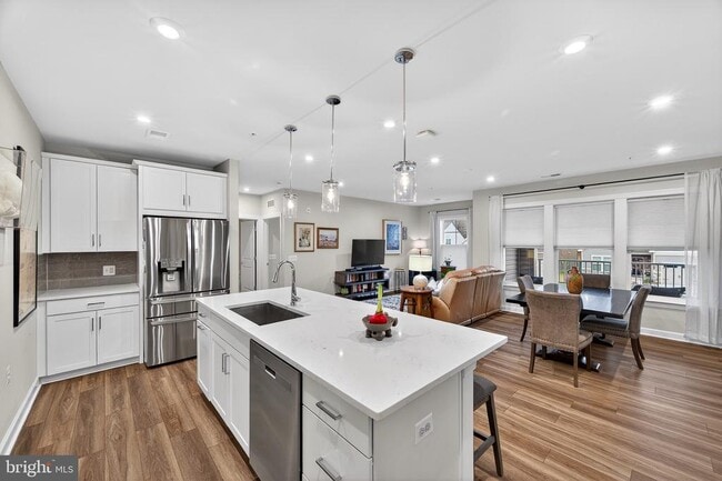 Building Photo - 21630 Hawksbill High Cir
