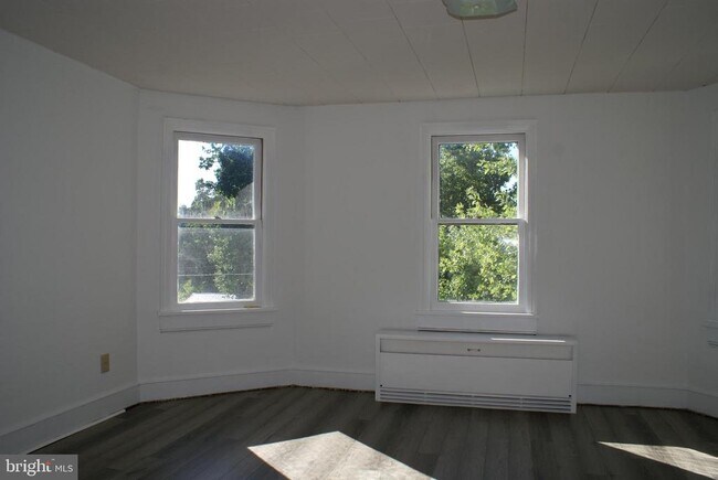 Building Photo - 2419 Apple Way