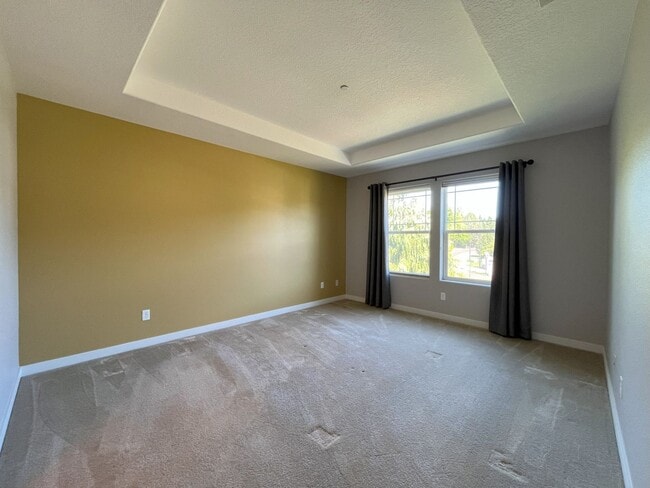 Building Photo - Modern 4-Bedroom Home on Large Corner Lot ...