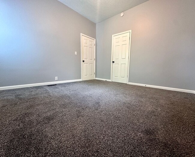 Building Photo - Live Where Charm Meets Convenience – 2BR in Farrington’s Grove