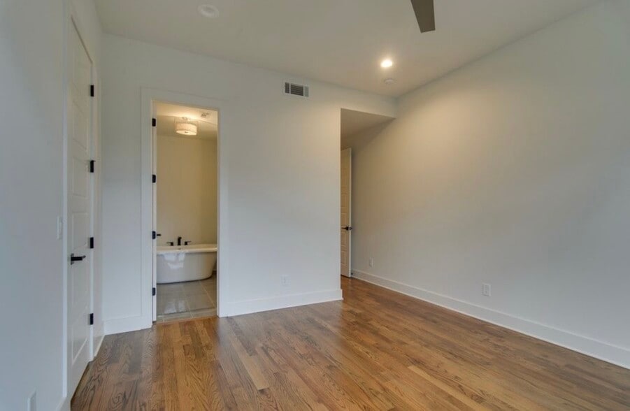 Building Photo - 3325 Felicia St