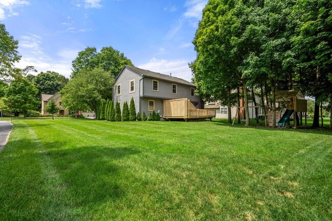 Building Photo - 7652 Cashel Ct