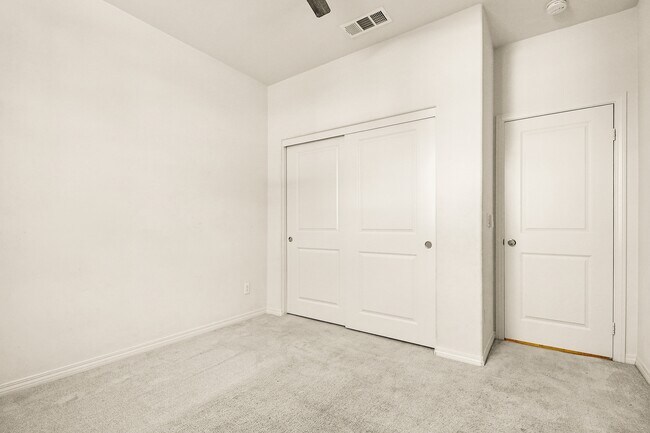 Building Photo - 29752 Wolf Glen Ct