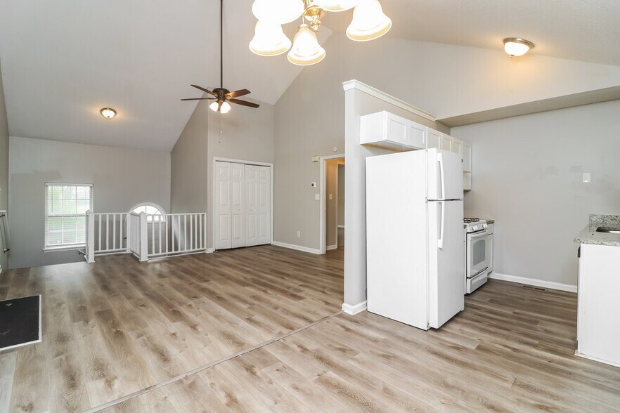 Building Photo - 5328 Brickleberry Way