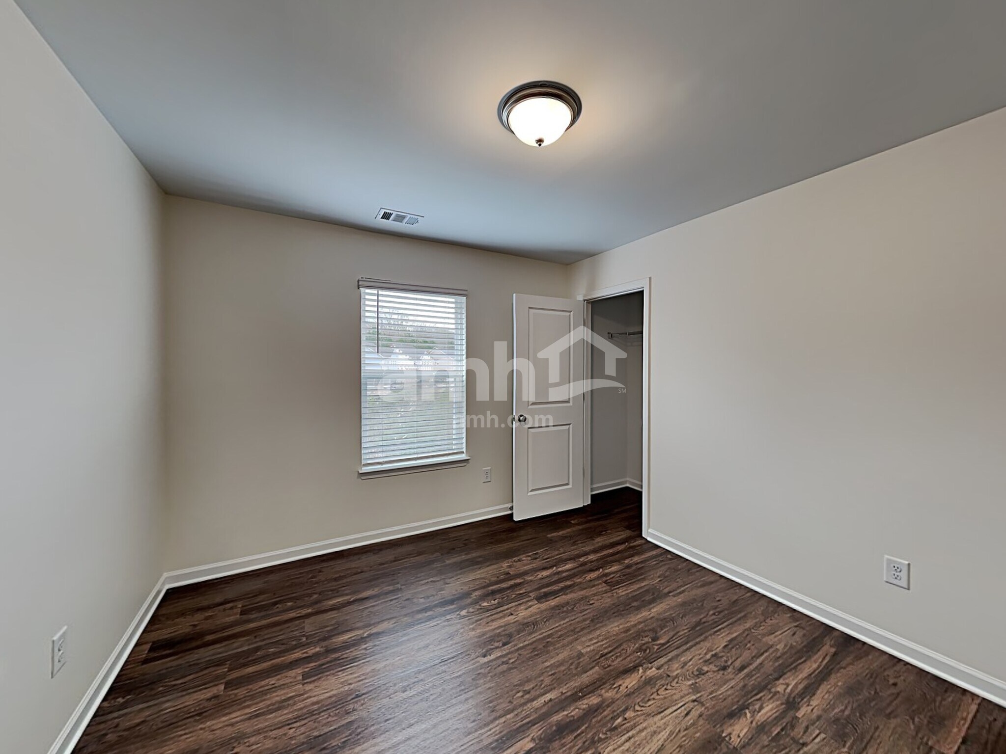 Building Photo - 136 Ivy Brook Dr