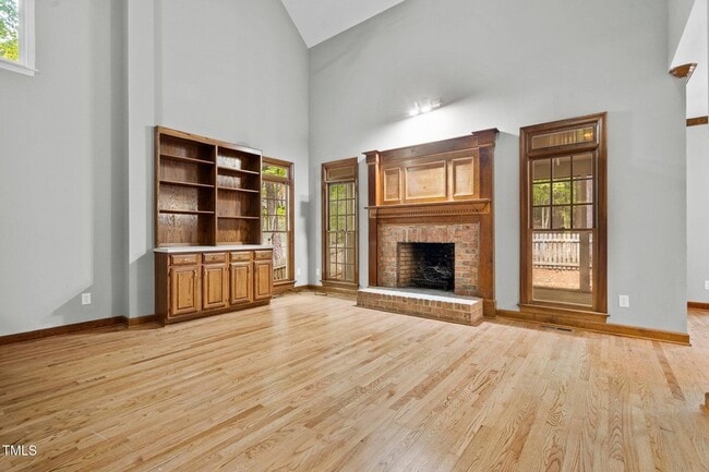 Building Photo - 1008 W Sterlington Pl