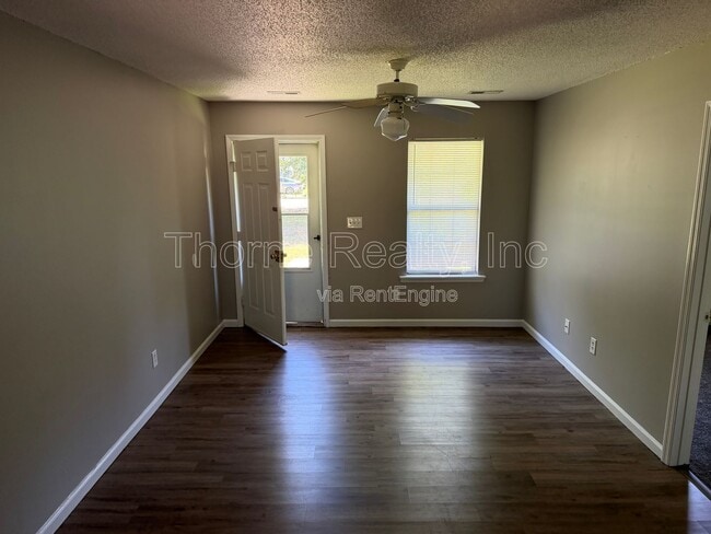 Building Photo - 2260 Sherwood Ave