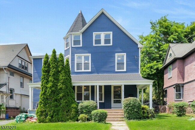 Building Photo - 78 Grove St