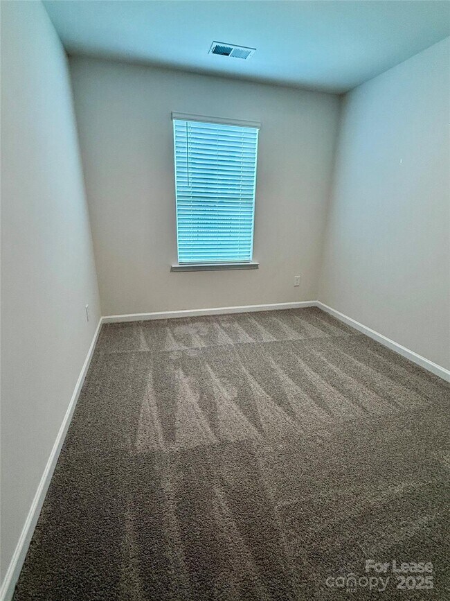 Building Photo - 5141 Hyrule Dr