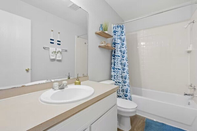 Building Photo - 4203 Deek Dr