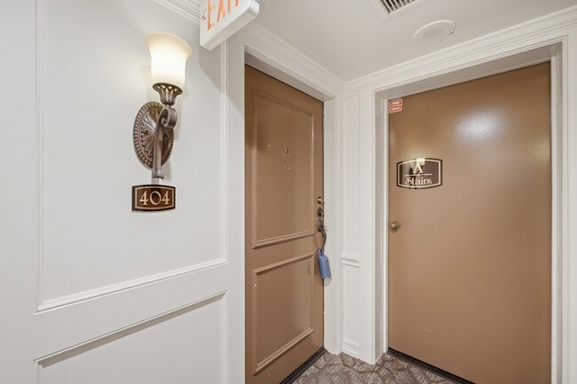 Building Photo - 3525 Sage Rd