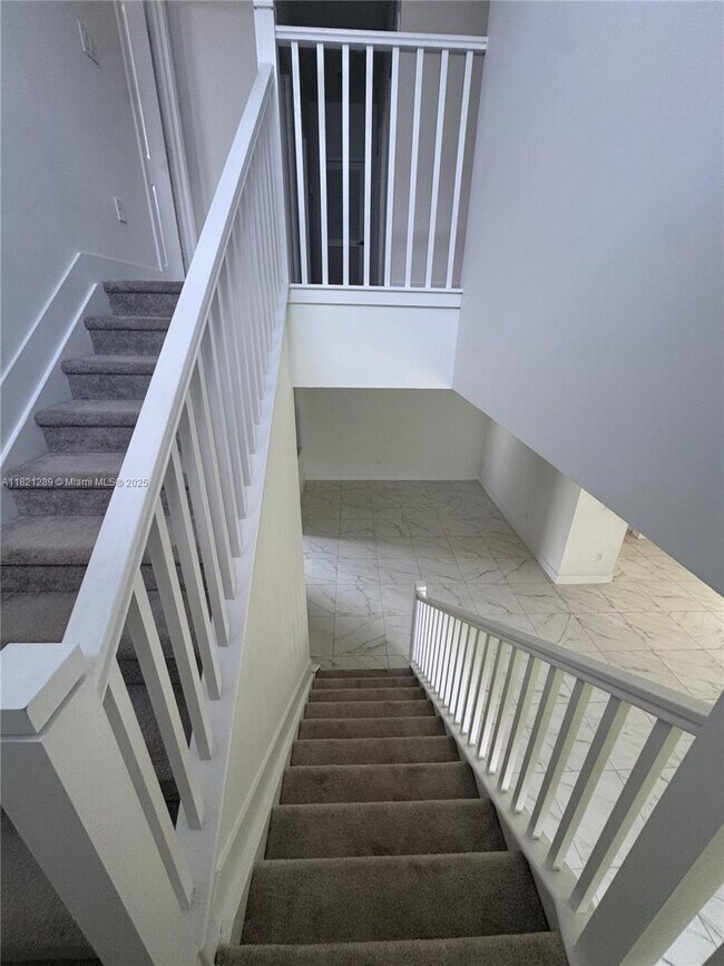 Building Photo - 4481 SW 173rd Ave