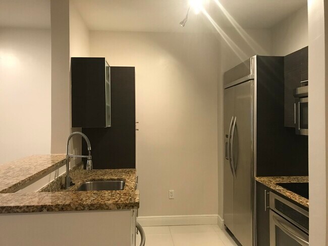 Building Photo - 550 Okeechobee Blvd