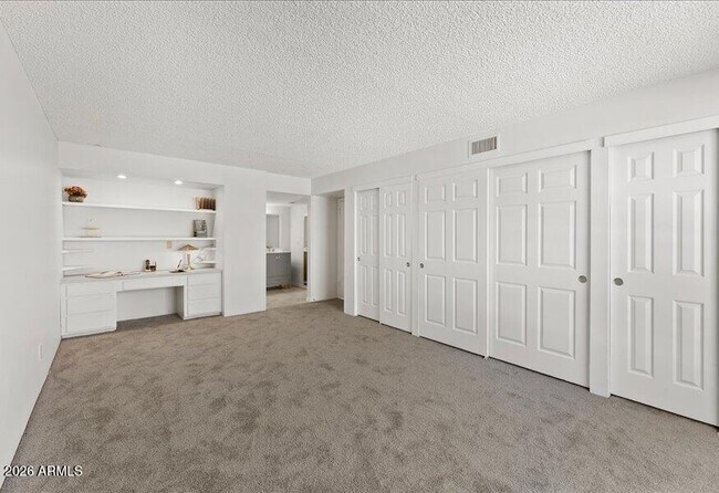 Building Photo - 5122 N 31st Way