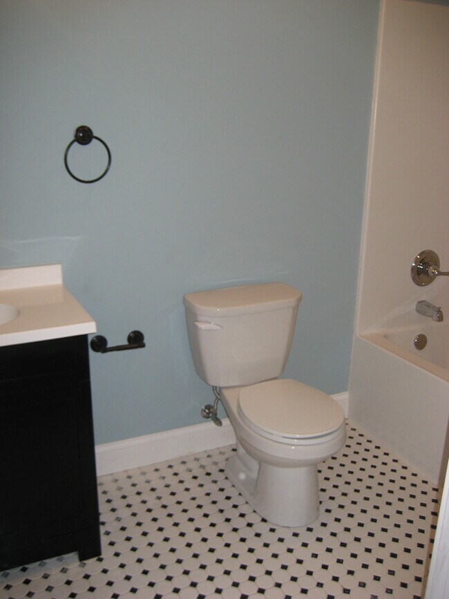 Building Photo - 230 S Dodge St