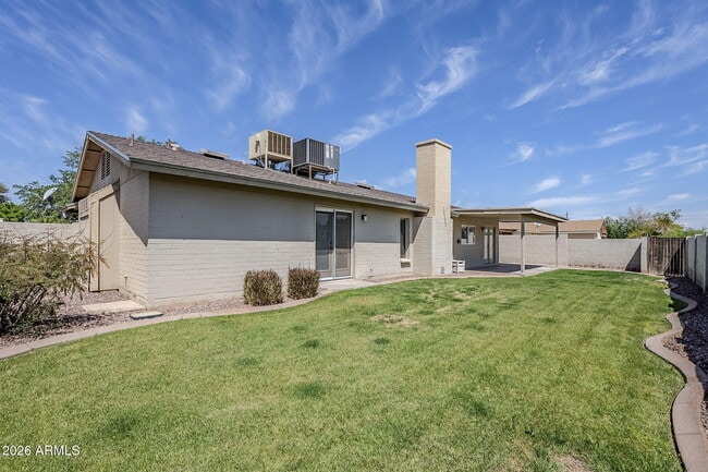 Building Photo - 7707 S Kenwood Ln