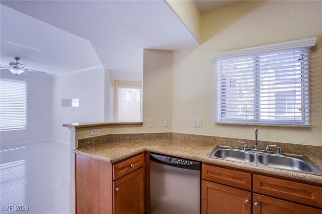 Building Photo - 4400 S Jones Blvd