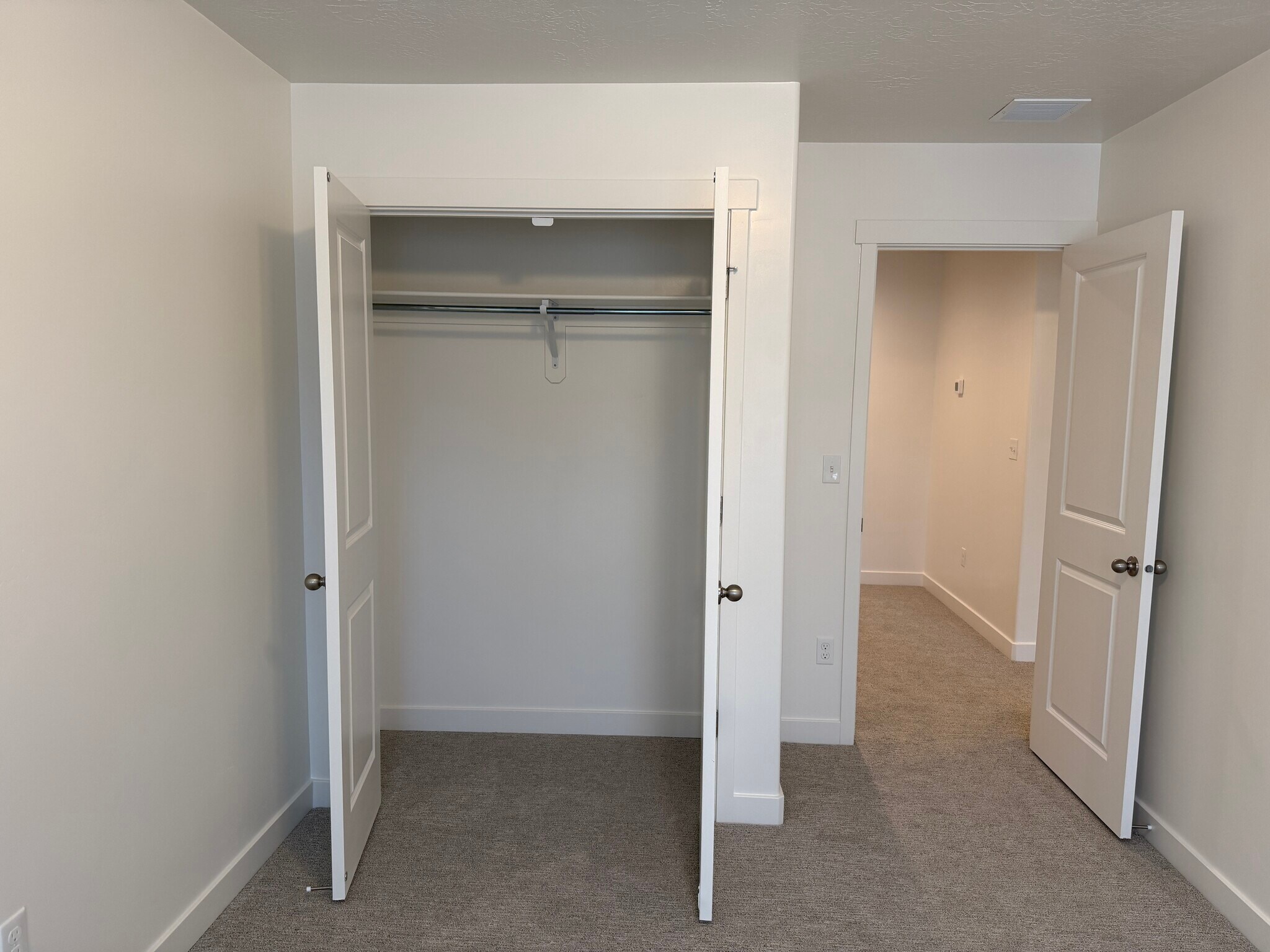 Building Photo - 1485 N 305 E