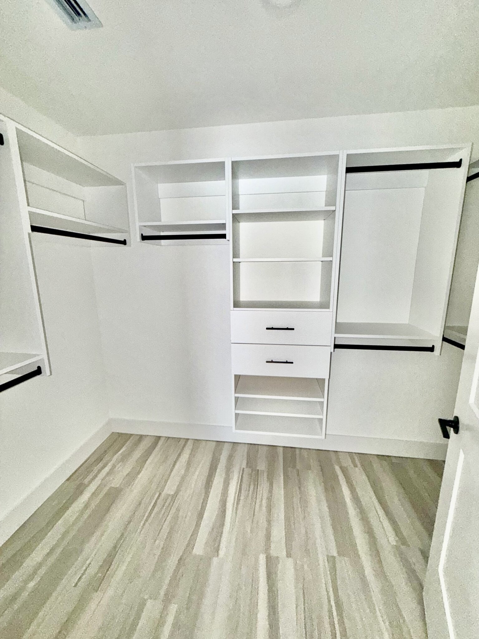 Building Photo - 18631 NE 25th Pl