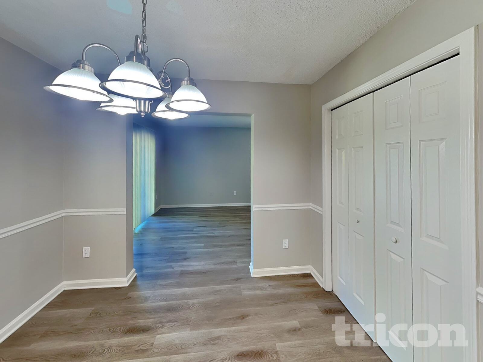 Building Photo - 509 Glen Ellyn Ct