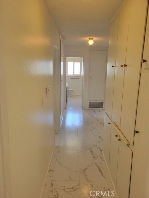 Building Photo - 3389 Celeste Dr