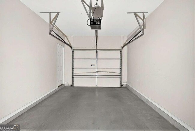 Building Photo - 438 Tioram Ln SE