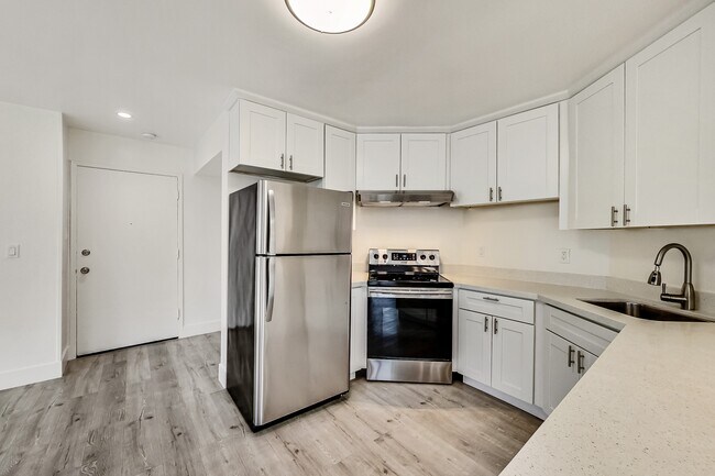 Floorplan - 245 Lee Street