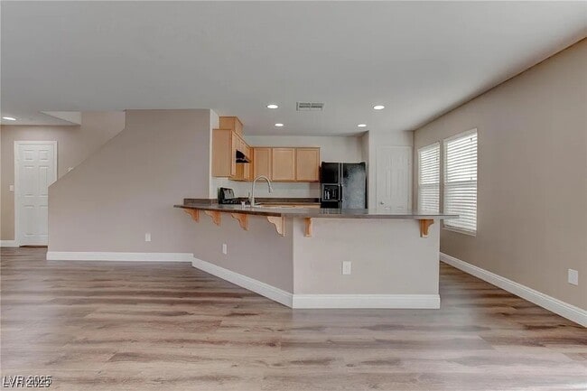 Building Photo - 7021 Town Forest Ave