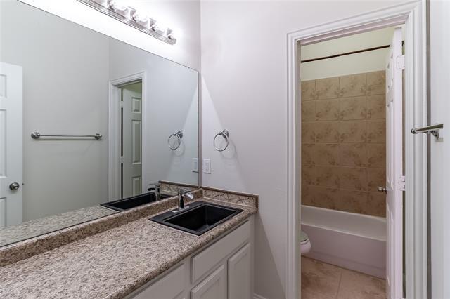 Building Photo - 405 Lakefront Ct