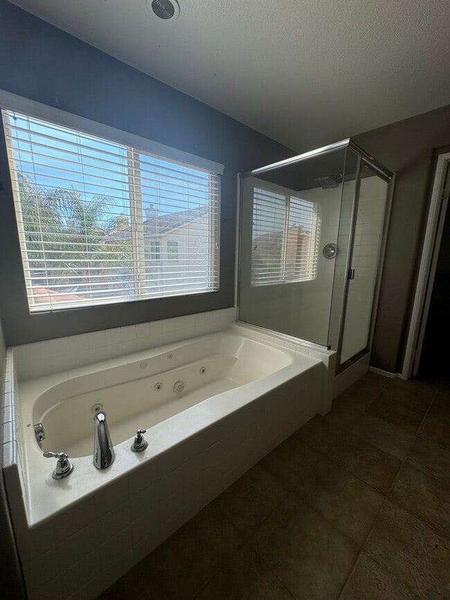 Building Photo - Beautiful Home in the Heart of Perris