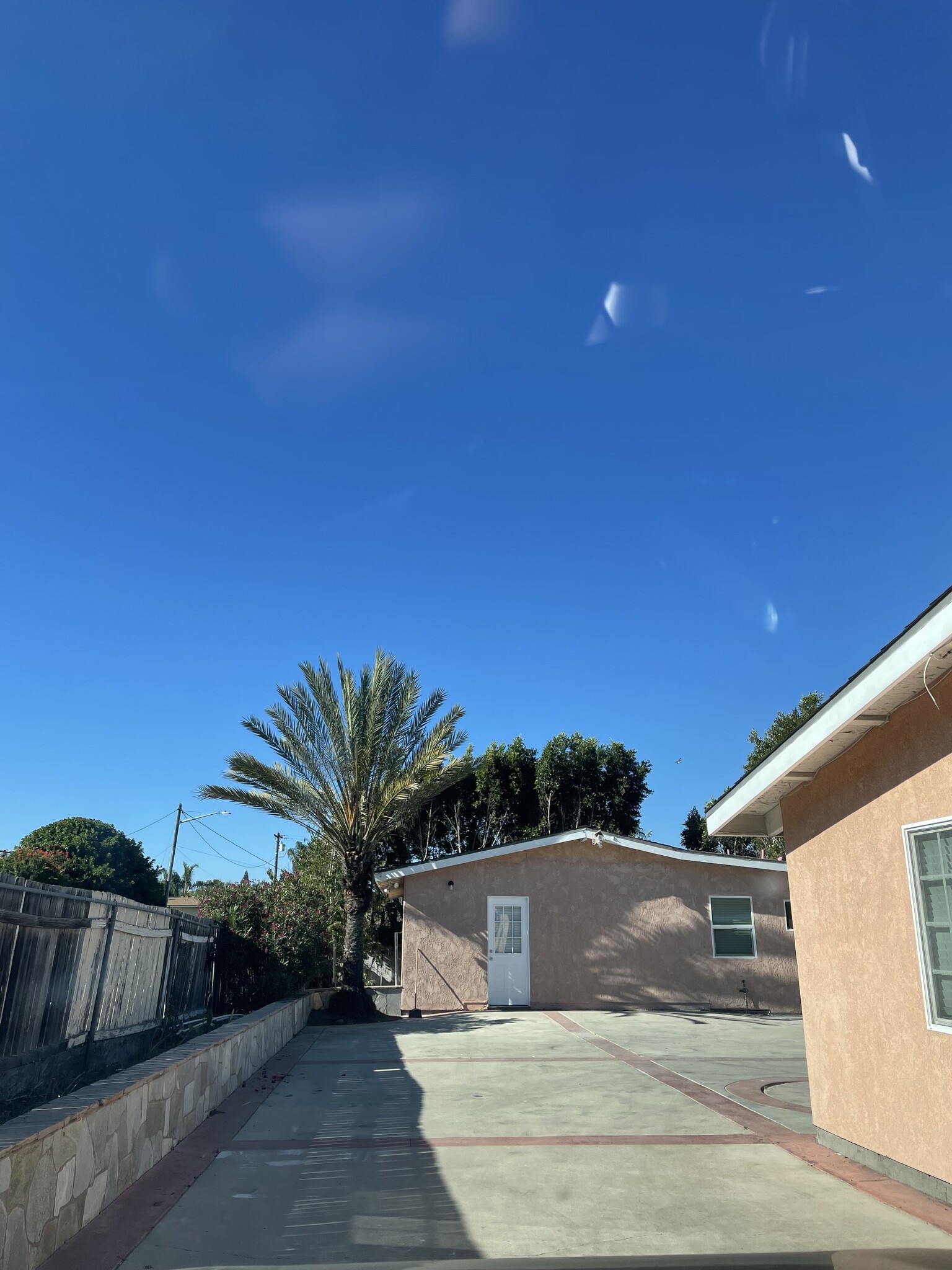 Building Photo - 3806 Linda Vista Dr