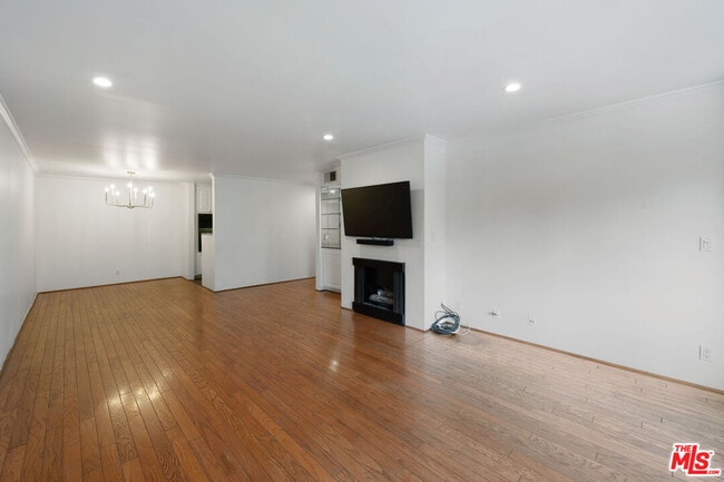 Building Photo - 911 Kings Rd