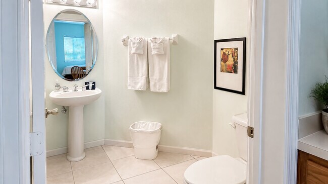 Building Photo - 8954 Sandshot Ct