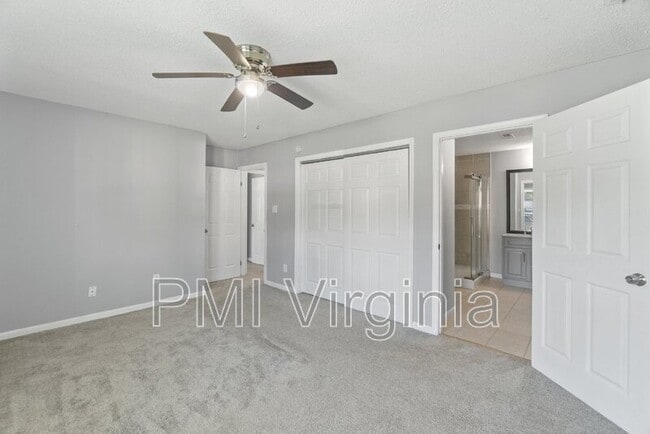 Building Photo - 3909 Wilmington Ct