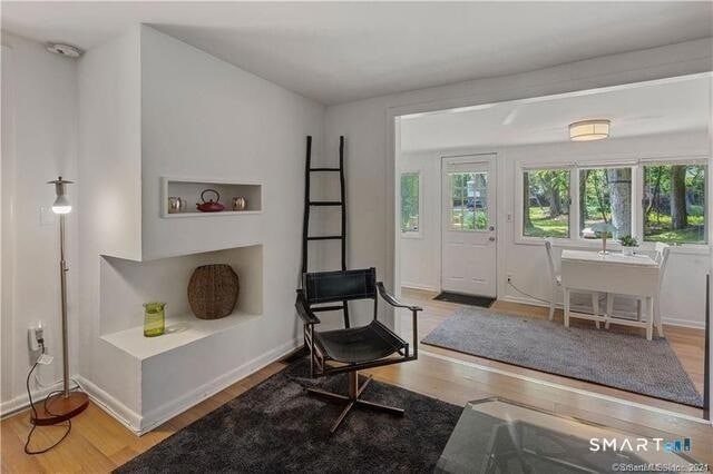 Building Photo - 44 Roseville Rd