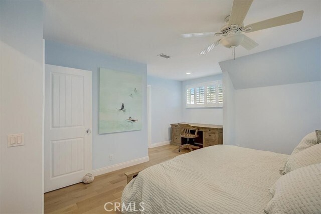 Building Photo - 2128 Miramar Dr