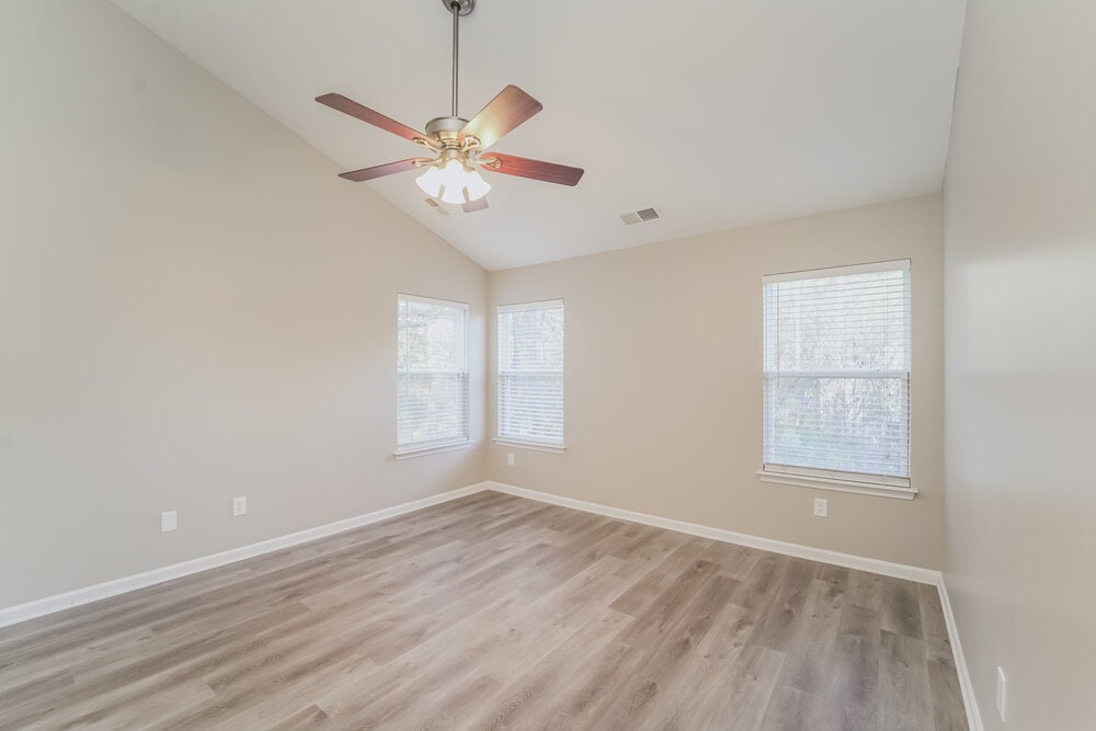 Building Photo - 331 Mountain Quail Dr