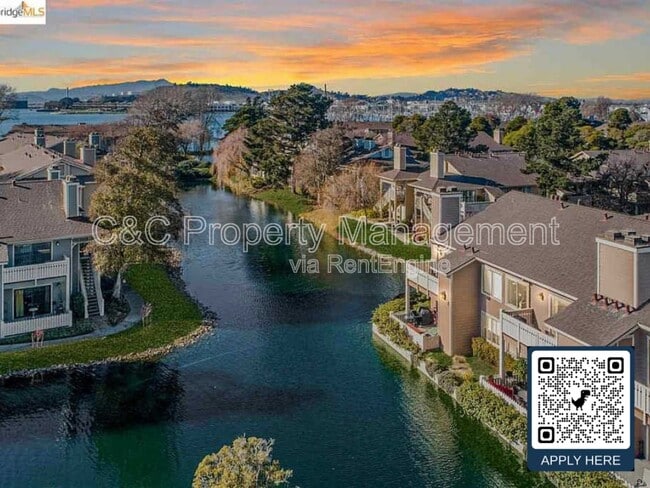 Primary Photo - 88 Lakeshore Ct