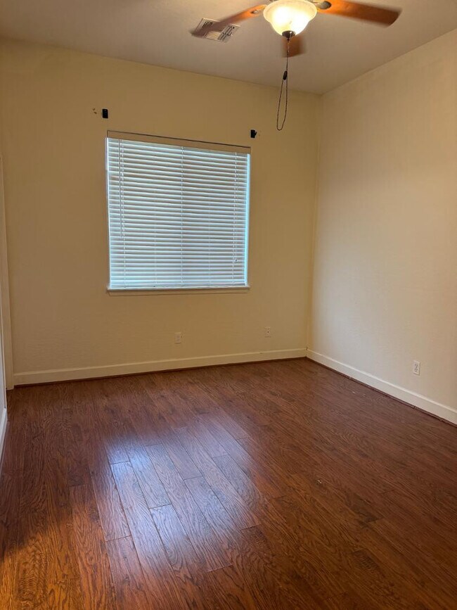 Building Photo - 4505 W McNeil St