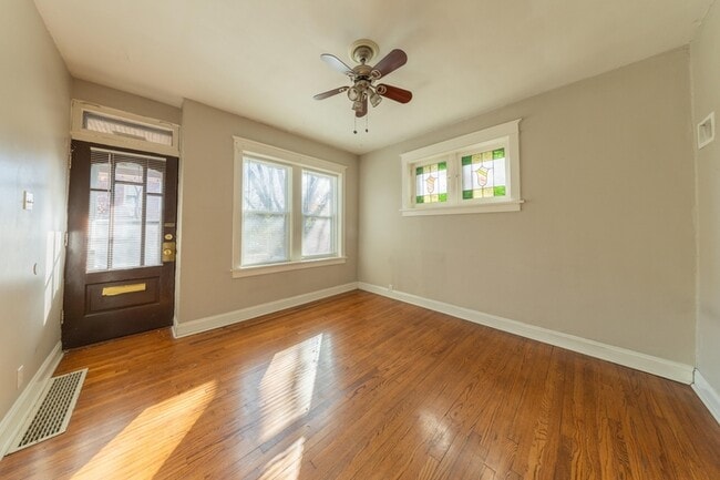 Building Photo - 2009 Maury Ave