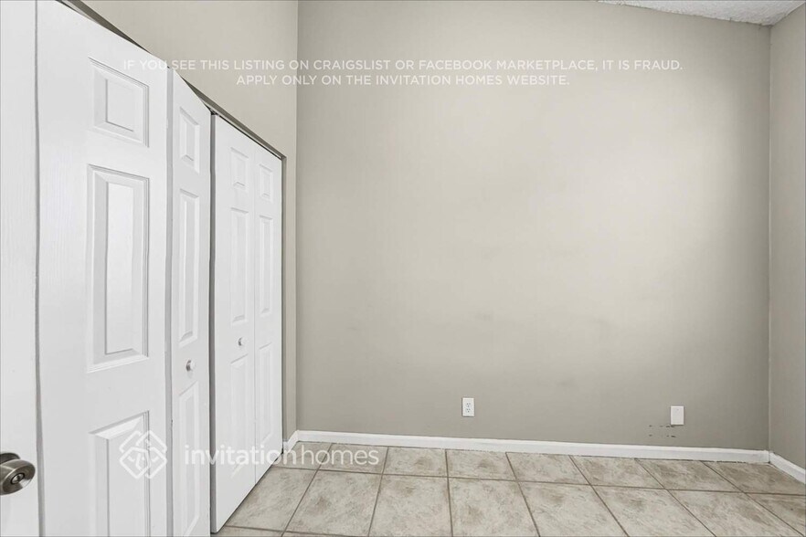 Building Photo - 7704 Thornlee Dr