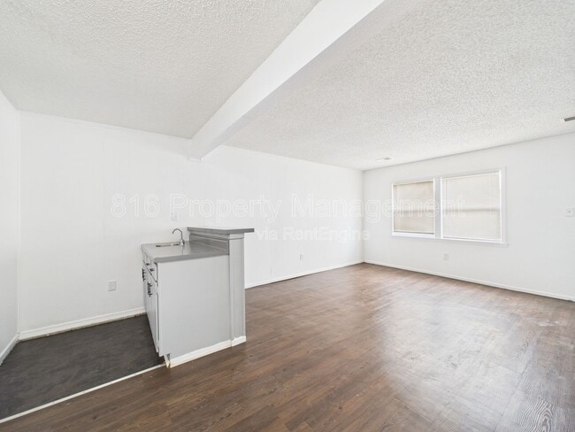 Building Photo - 10514 E 41st Terrace