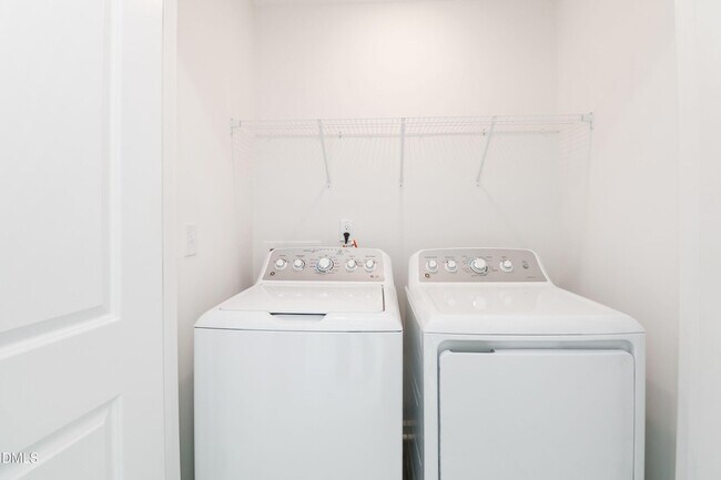 Building Photo - 3615 Elm Grv Ln