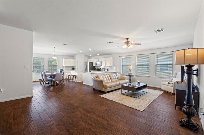 Building Photo - 2004 Dry Season Trail